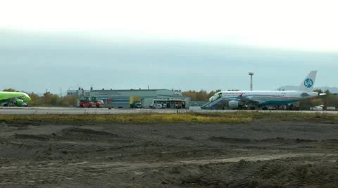 Planes on survey and necessary preventive works before flight Video stock 12411024