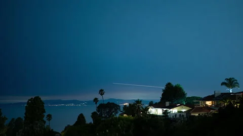 Planes taking off from LAX at night Stock-Footage 139889931