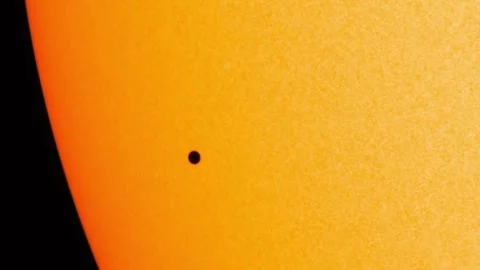 Planetary transit timelapse of Mercury passing between Earth and the Sun Stock Footage 262065347