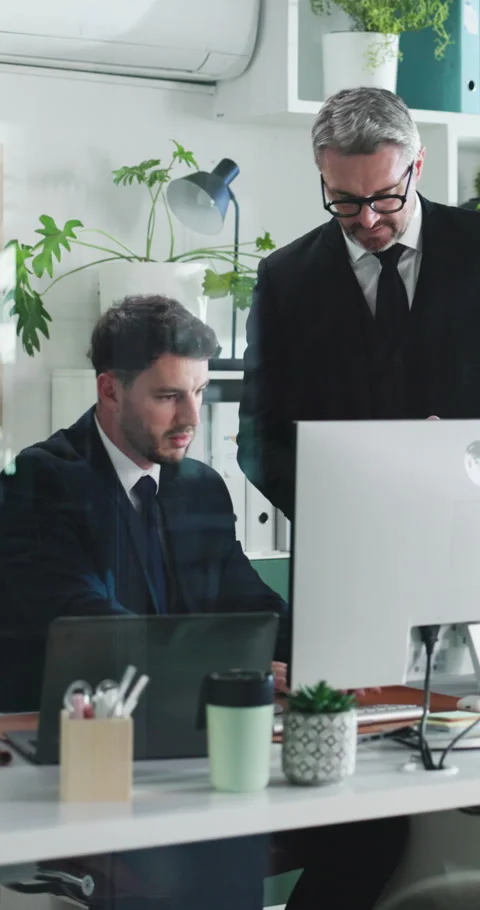 Planning, manager or businessman with tech in office, market research or review Stock Footage 334017386