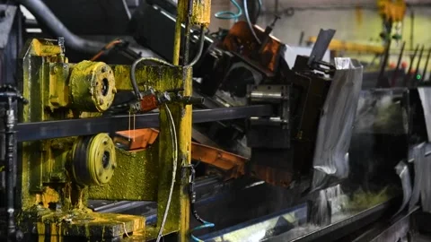 Plant for the production of metal pipes. Stack of steel pipes Vídeo Stock 152078043