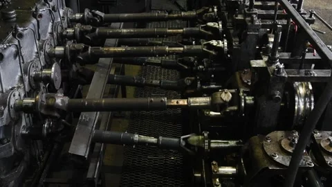 Plant for the production of metal pipes. Stack of steel pipes Vídeo Stock 152078074