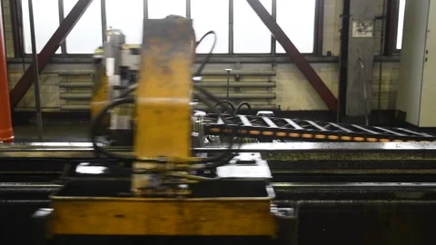 Plant for the production of metal pipes. Stack of steel pipes Vídeo Stock 152078593