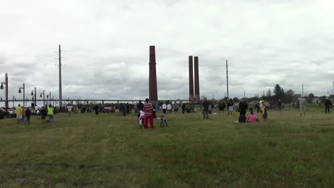 Plant Smoke Stack Implosion - Toledo, Ohio 2014 Stock-Footage 203521809