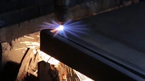 Plasma cutter cutting corner Stock Footage 60640609