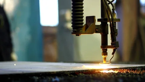 Plasma cutting machine for metal Stockbeeldmateriaal 74103718