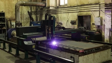 Plasma machine cuts thick metal. Stock Footage 141561230