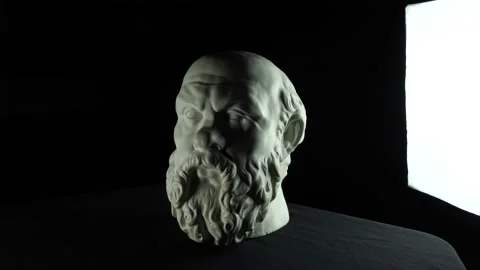 Plaster head on the table with beautiful shadows in high resolution. Stock Footage 137661394
