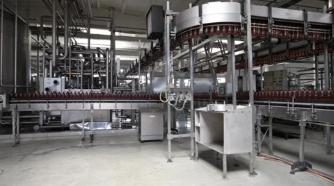 Plastic beer bottles moving on conveyor 스톡 동영상 32021963
