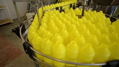 Plastic Bottles Factory Line 스톡 동영상 71413574