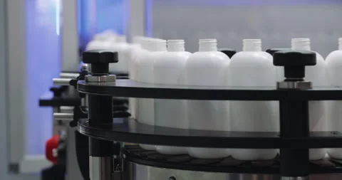 Plastic bottles production technology demonstrates efficiency and productivity Video stock 346226331