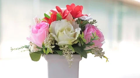 Plastic flowers for decoration. Video stock 76506939