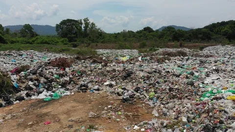 Plastic pollution problem Vídeos de archivo 107289511