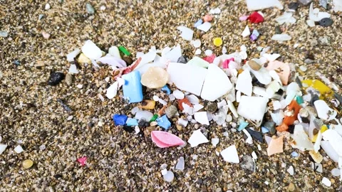 Plastic trash on the beach in Japan, rotating Video stock 305963032