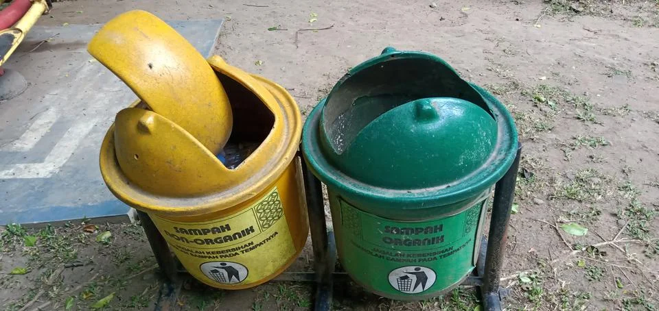 Plastic Trash Cans Foto stock