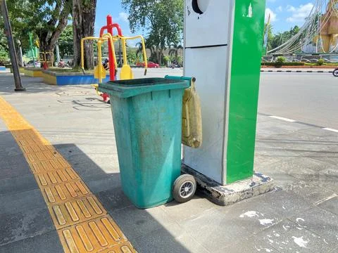 Plastic trash container Stock Photos