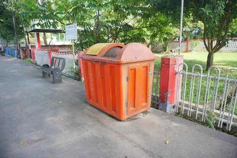 Plastic trash container Stock Photos