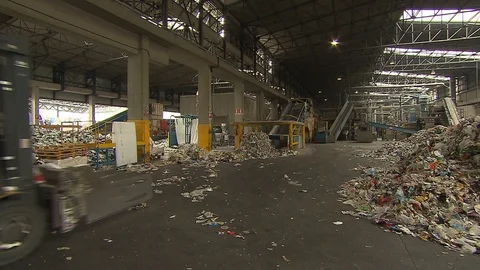 Plastic waste recycling 動画素材 120248941