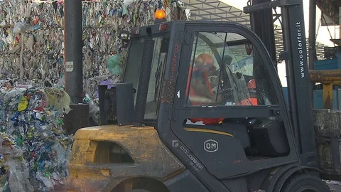 Plastic waste recycling 動画素材 120249302