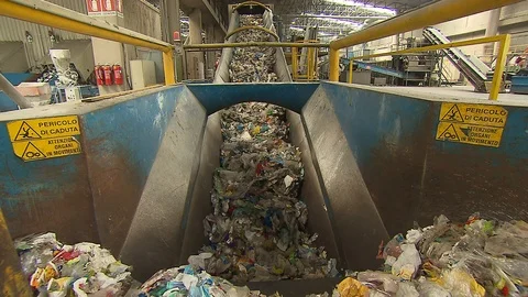 Plastic waste recycling 動画素材 120249964