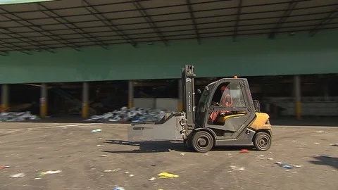 Plastic waste recycling 動画素材 120250180