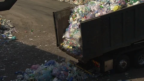 Plastic waste recycling 動画素材 120250310