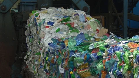 Plastic waste recycling 動画素材 120415004