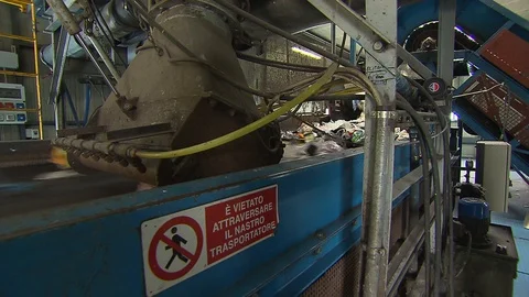 Plastic waste recycling 動画素材 120415119