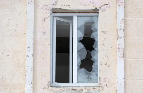 Plastic window with broken glass Stock-Fotos