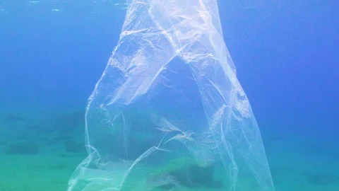 Plastic Wrapping inside the Ocean Vídeo Stock 123992872
