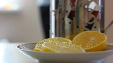 Plate with lemon Vídeo Stock 32901819
