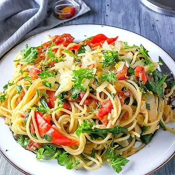 A plate of spaghetti Stock Photos