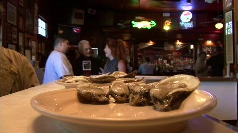 Plated Oysters 動画素材 379329