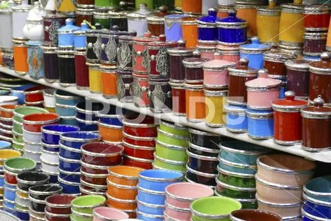 Plates, bowls and other porcelain pottery Stock Photos