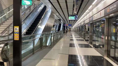 Platform area of Marina Bay MRT Station, Thomson-east Coast Line Stock Footage 291141398