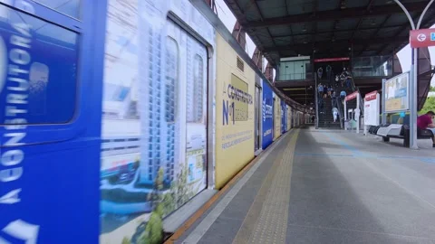 Platform for boarding and disembarkation of a train station Video stock 149014774