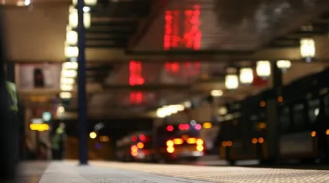 Platform 動画素材 11019020