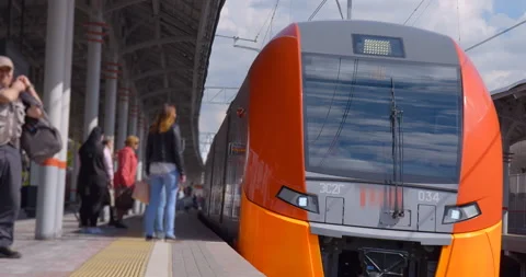 The platform of the ground station of the metro is full of passengers Stock Footage 119635696