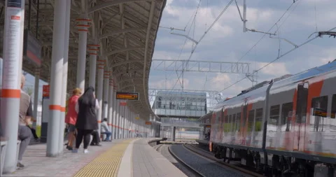 The platform of the ground station of the metro is little of passengers Stock Footage 119635367