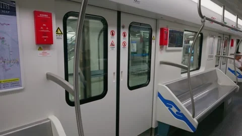 Platform lighting at Wuhan metro Video stock 347485998