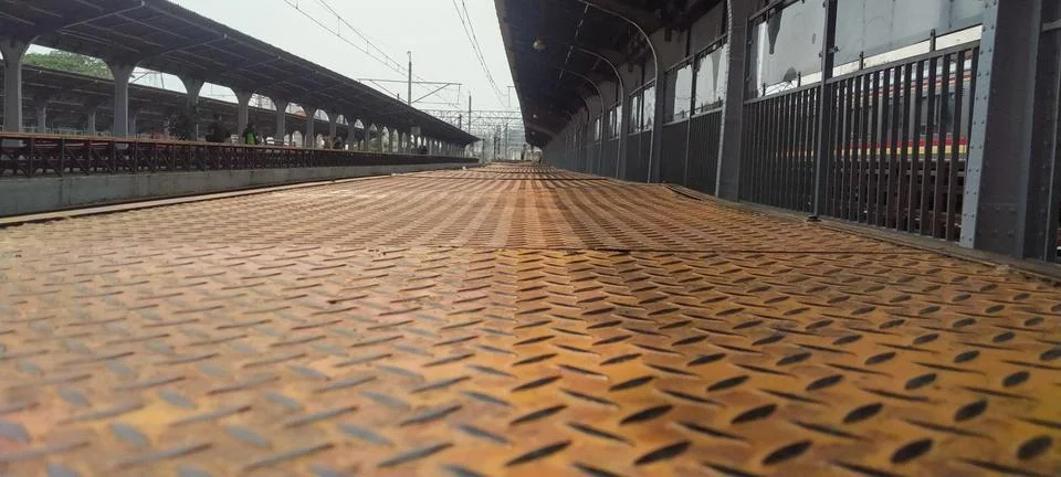 Platform at a station Stock Photos