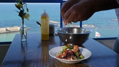 Plating Salad cheeze 4K Stockbeeldmateriaal 74568774