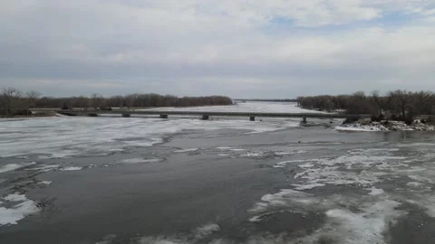 Platte river state recreation Valley NE, 02/26/2021 Stock Footage 149333918