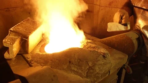 Plav 3Workers in refractory suits, melt gold. Stock Footage 122211858