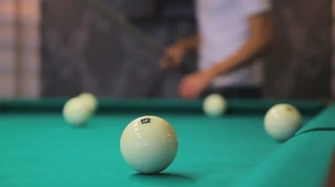 Play billiards Stock Footage 8733929