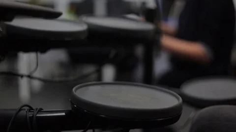 Play electronic drum close-up 스톡 동영상 72212325