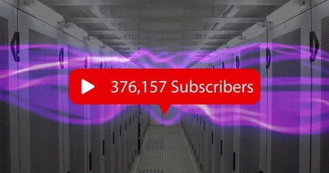 Play icon with increasing subscribers over purple digital waves against empty Foto stock