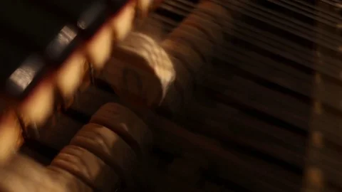 Play the piano Video stock 82446739