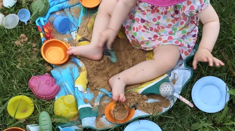 Play in the sandbox Vídeo Stock 42177606