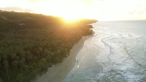 Playa-coson-drone-4k-sunset-golden-hour-caribbean-sea-01 動画素材 315528388